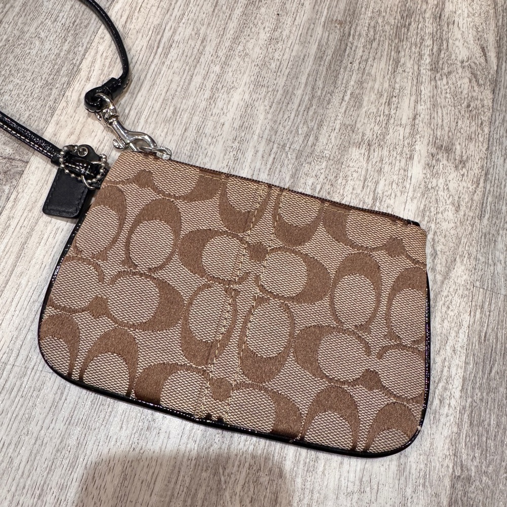 Coach Signature C Canvas Wristlet Brown Tan Logo Zip Pouch Wallet - Picture 3 of 6